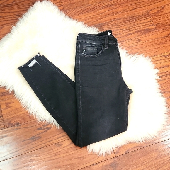 Kancan Worth It Black Skinny Jean's - Picture 1 of 7